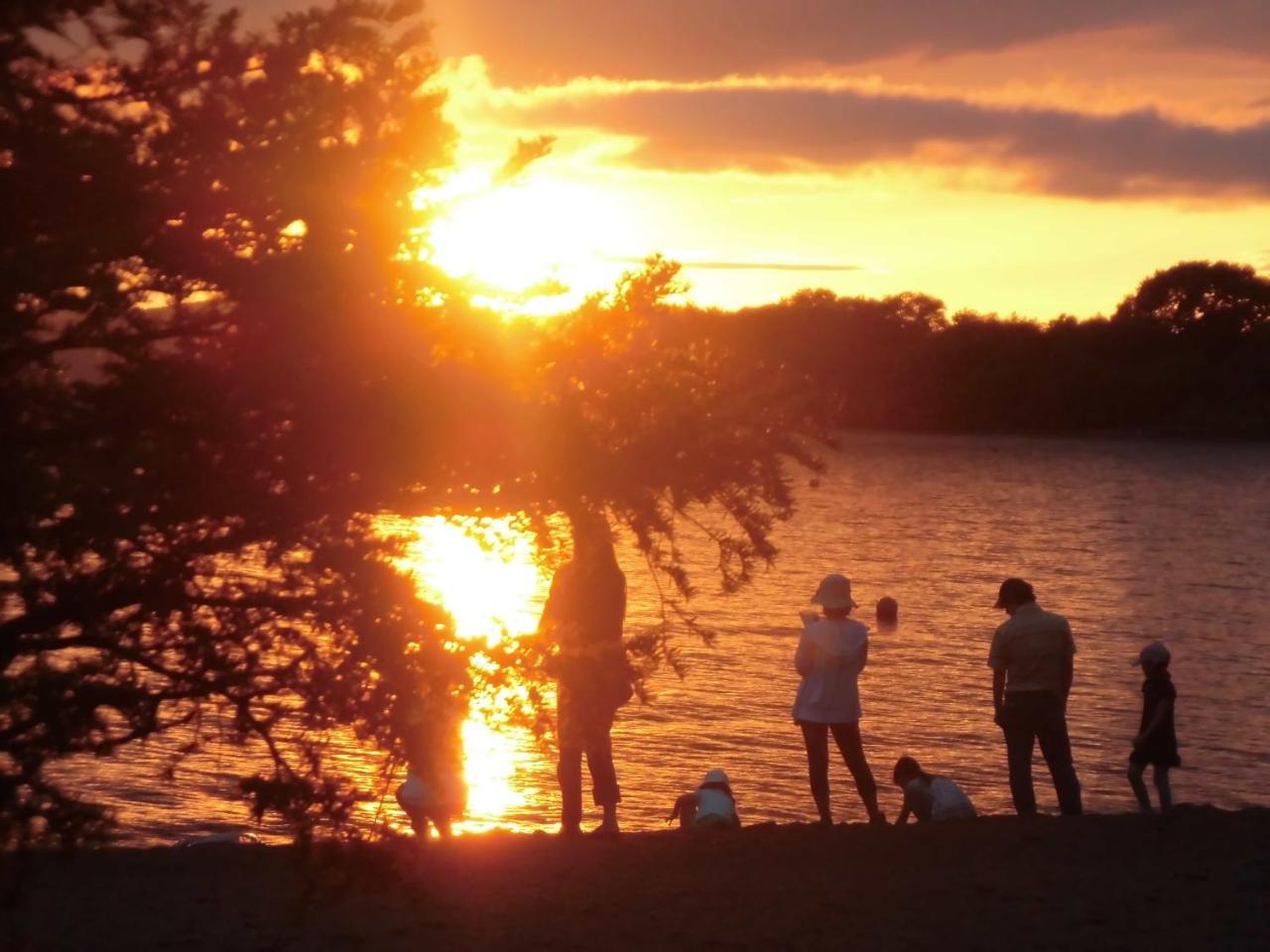 מלון Inawashiro Lakeside Banko מראה חיצוני תמונה