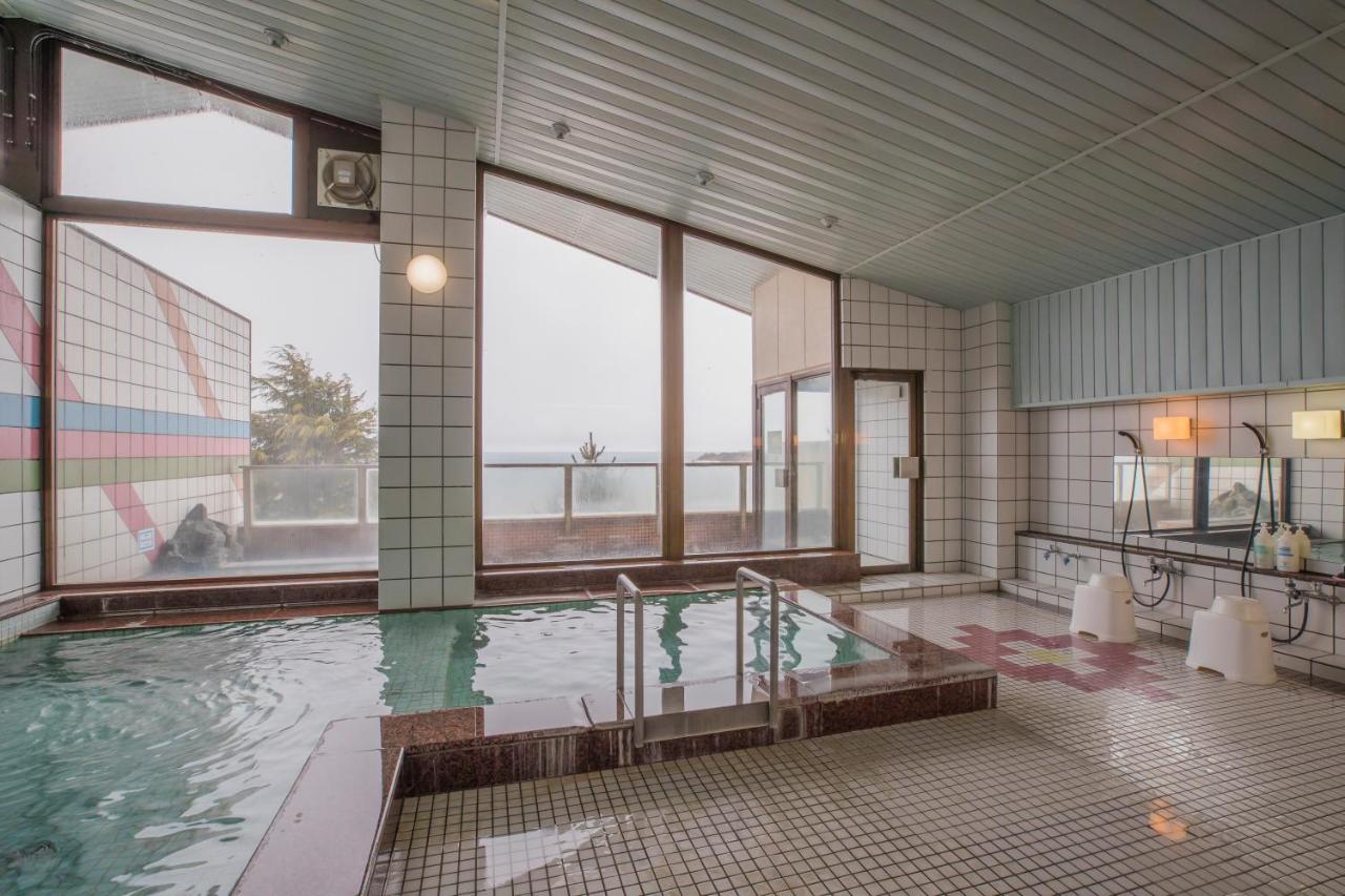 מלון Inawashiro Lakeside Banko מראה חיצוני תמונה