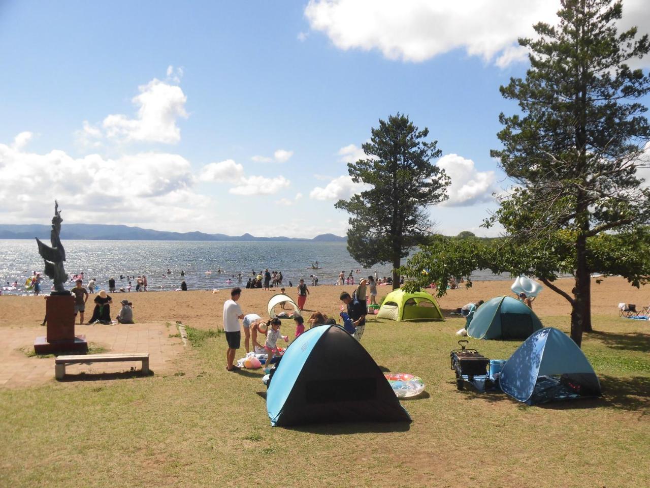 מלון Inawashiro Lakeside Banko מראה חיצוני תמונה